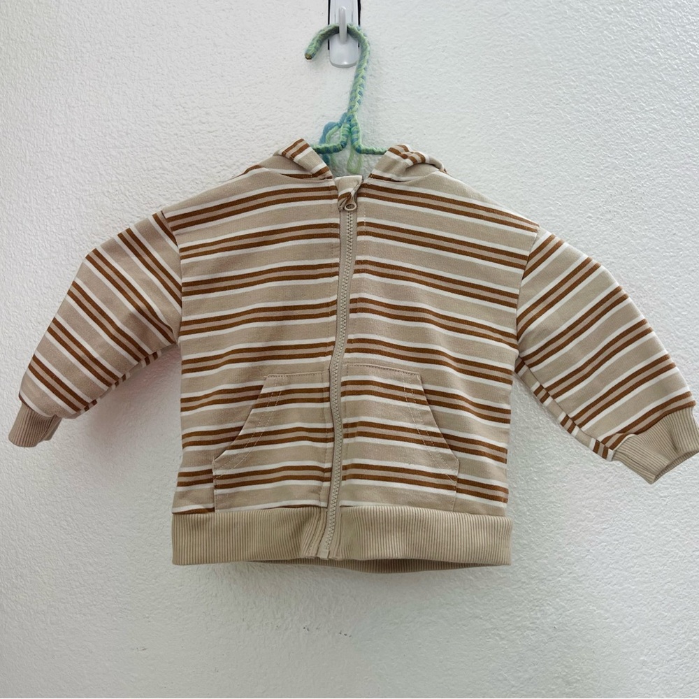 ✦ ZIP UP ✦